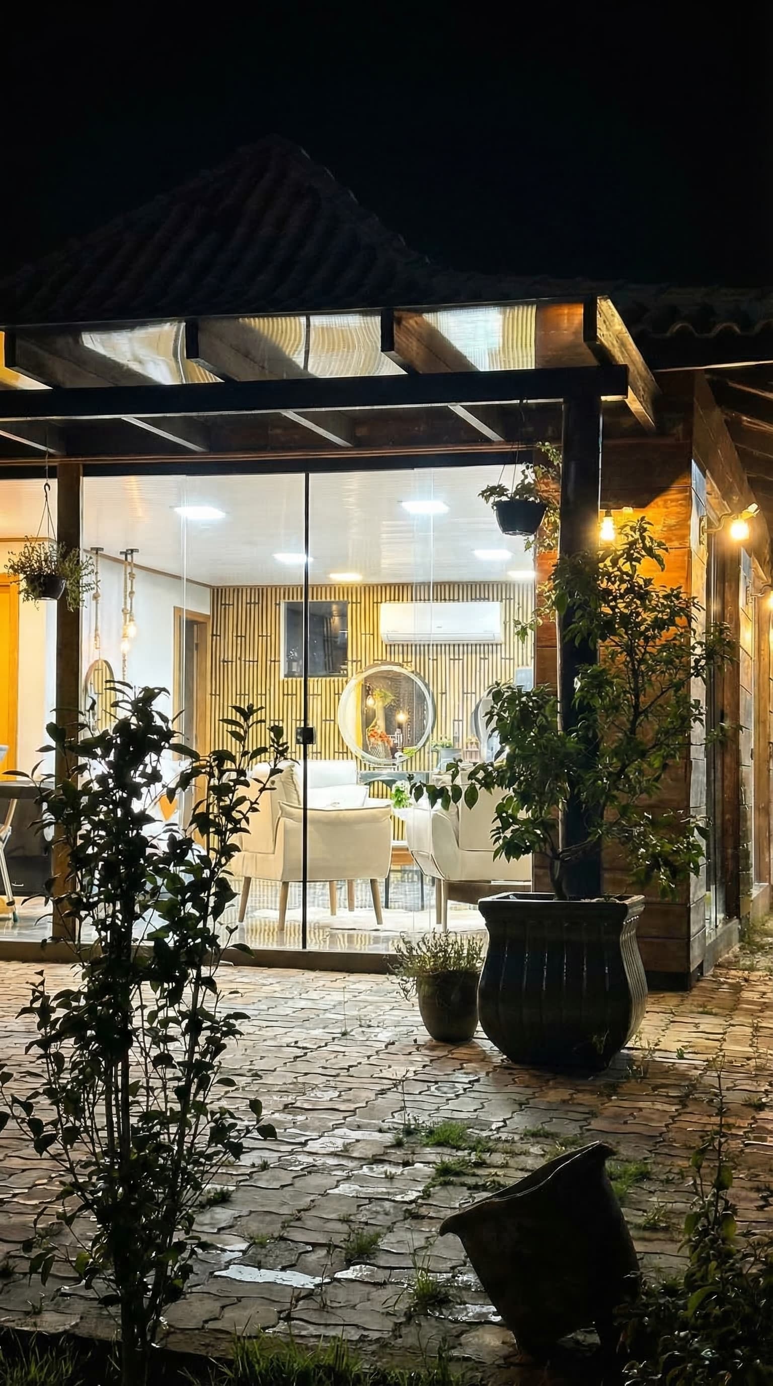 Interior do Studio Lu Santana